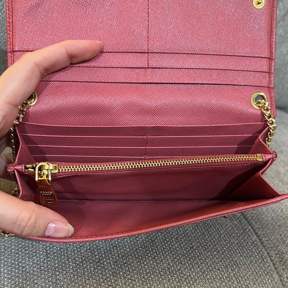 Prada Bag - Picture 11 of 17